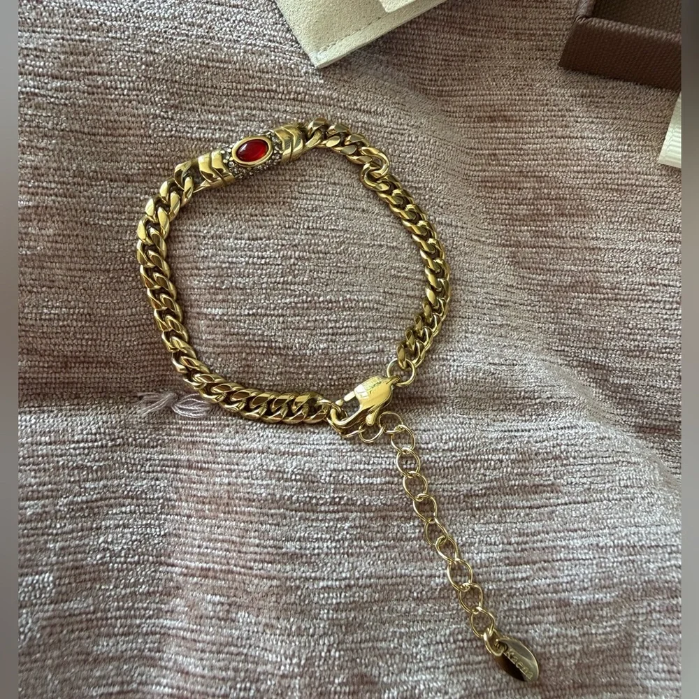 Raena- Bella bracelet with Red stone - Picture 3 of 13